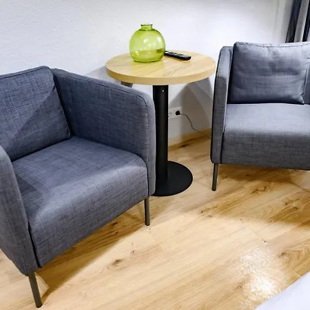 Ground-floor For 2 People Near Mauer Park Apartment